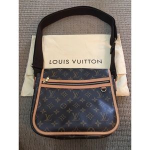 Authentic Louis Vuitton Bosphore Messenger PM